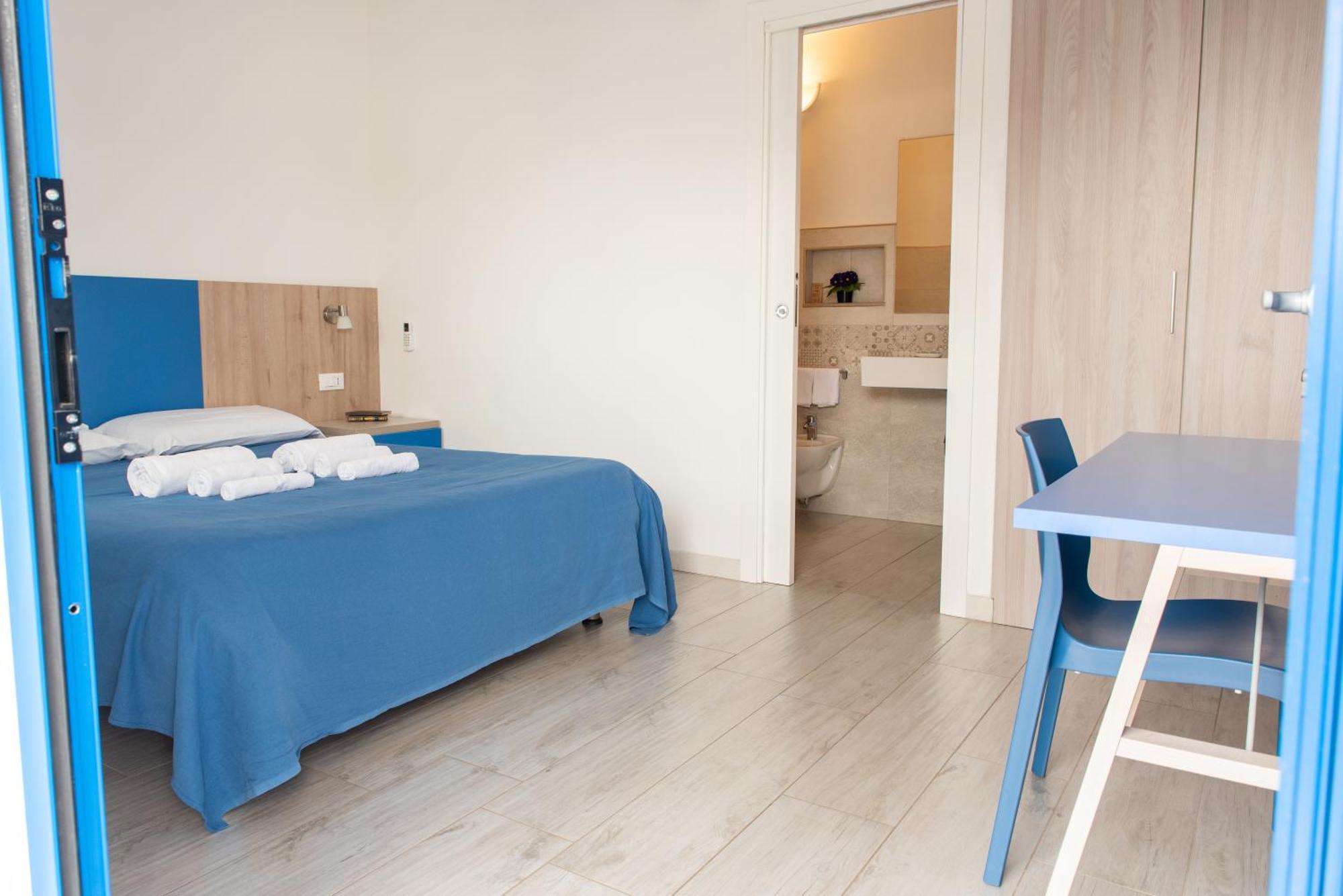 Bed & Blu Hotell La Caletta Exteriör bild