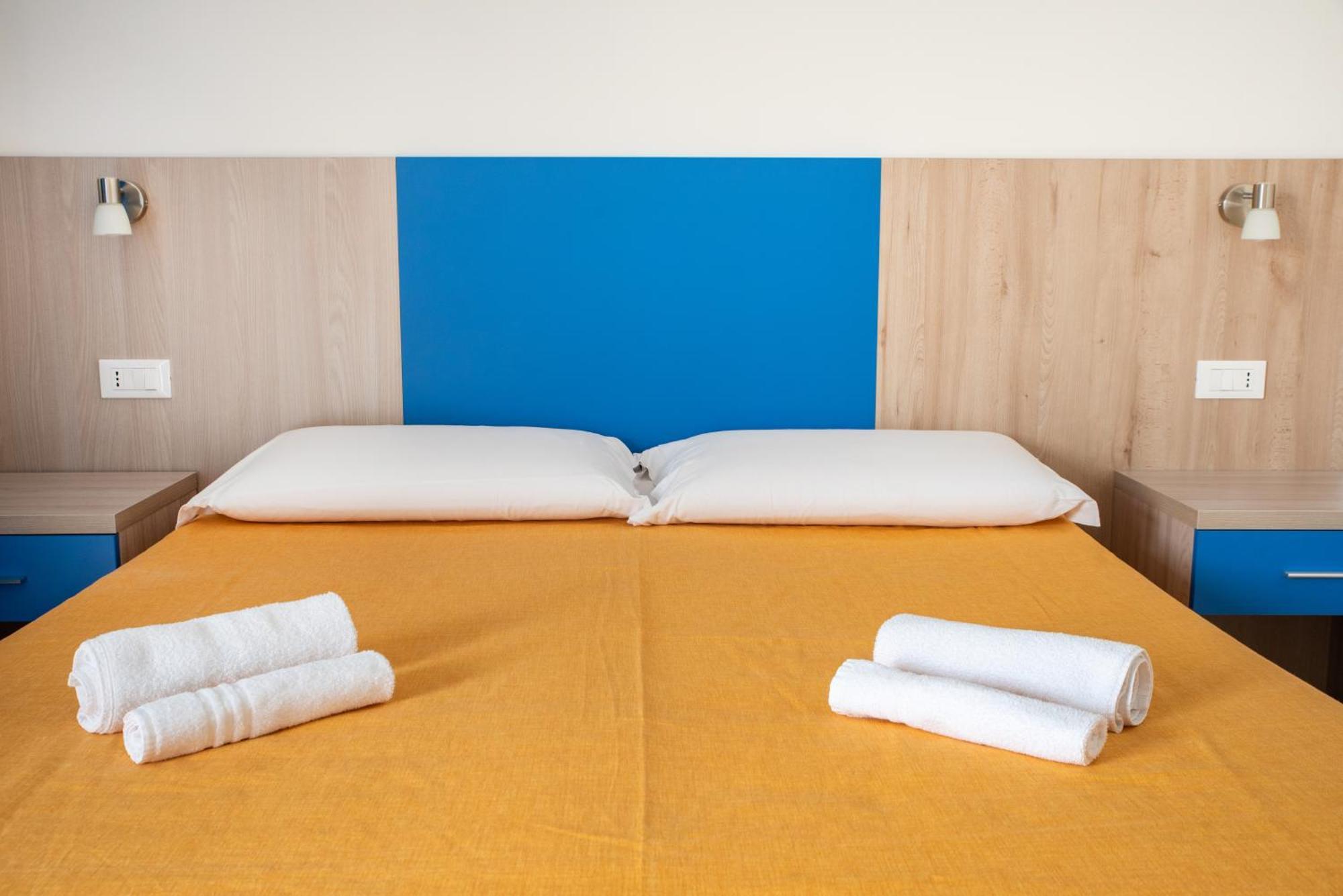 Bed & Blu Hotell La Caletta Exteriör bild